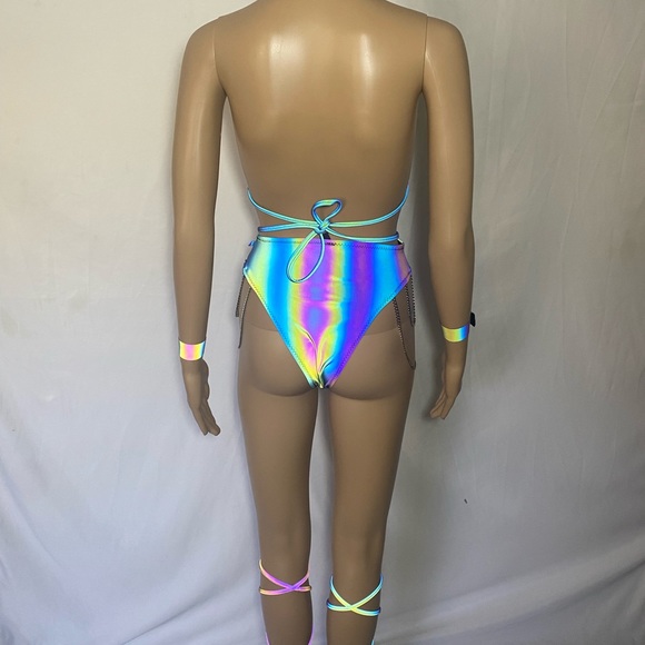 Two piece set - Picture 11 of 11